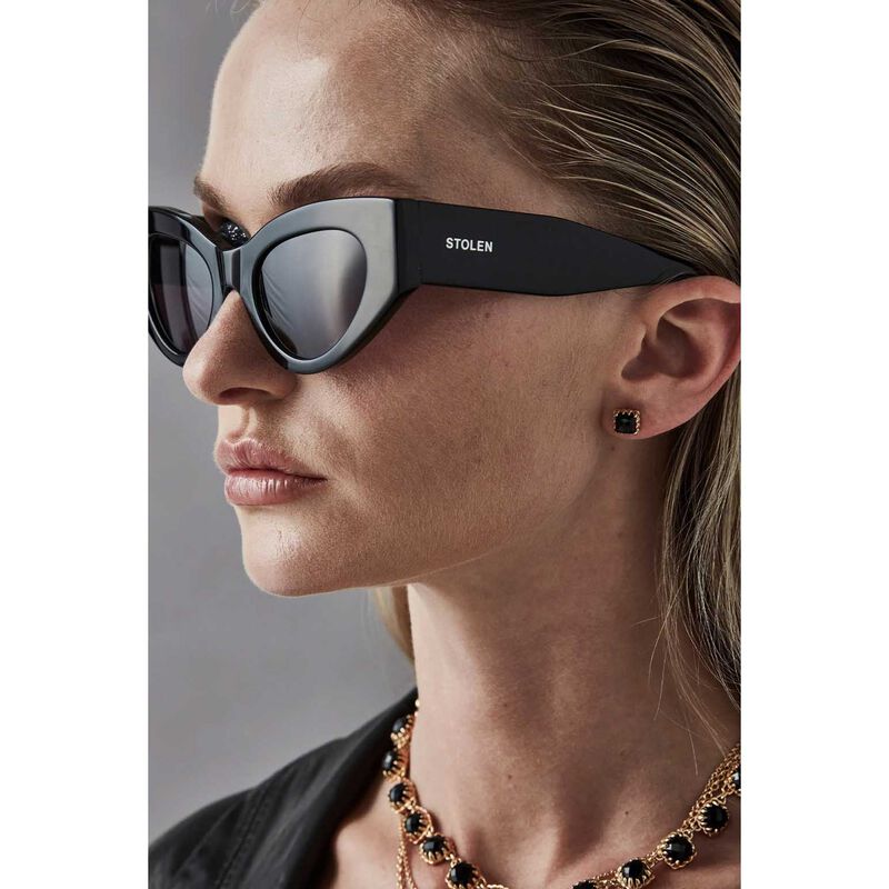 Stolen Girlfriends Club Mini Claw Studs Onyx image number 1